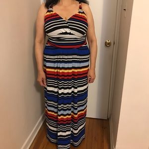 VINCE CAMUTO MAXI DRESS